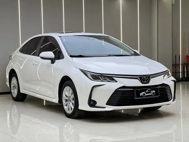 Toyota Corolla — Фото автомобиля 3