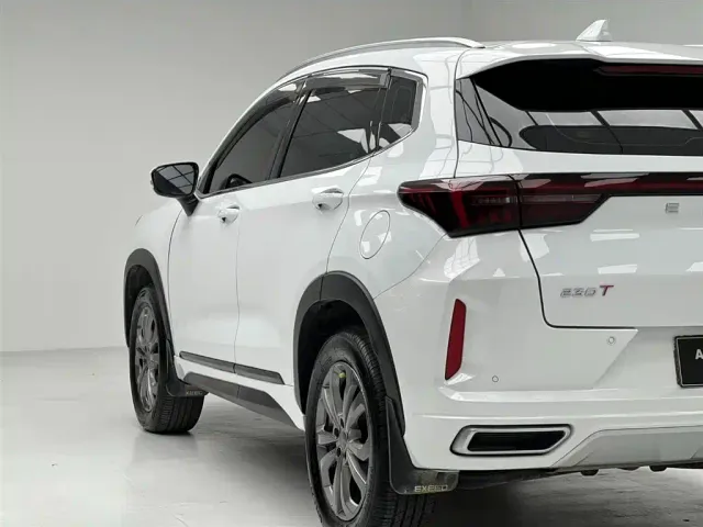 Exeed LX — Фото автомобиля 8