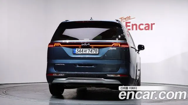 Kia Canival Carnival 4 поколение Бензин 9 мест Signature — Фото автомобиля 4