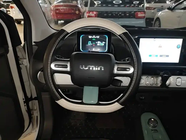 Changan Lumin — Фото автомобиля 10