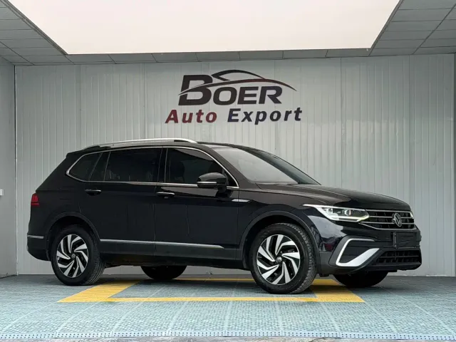 Volkswagen Tiguan L — Фото автомобиля 3
