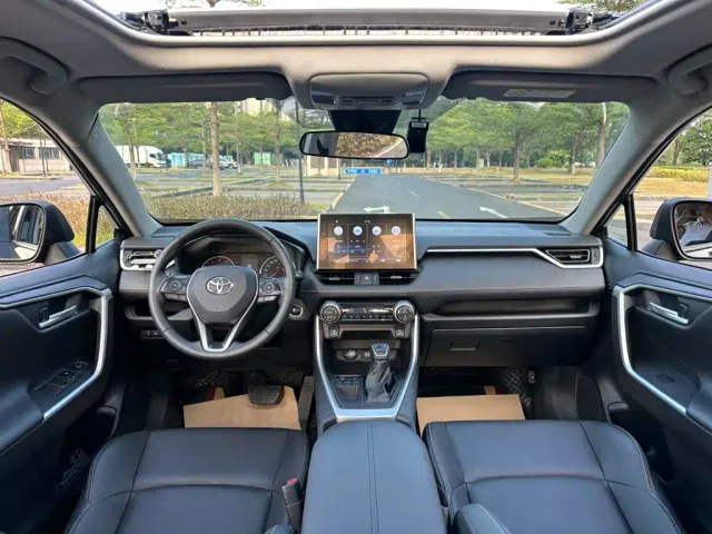 Toyota Wildlander — Фото автомобиля 8