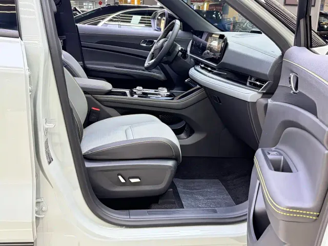 Ford Lingrui — Фото автомобиля 14