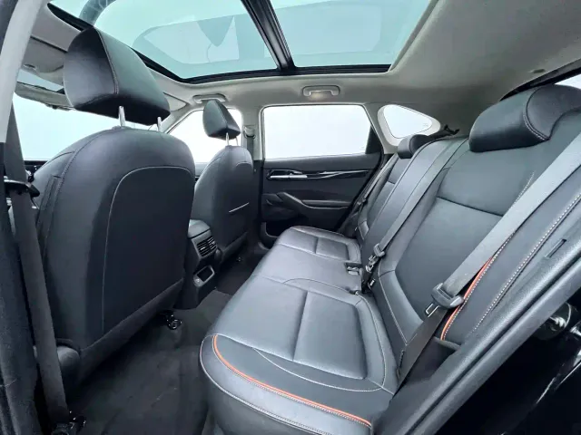 Kia Seltos — Фото автомобиля 6
