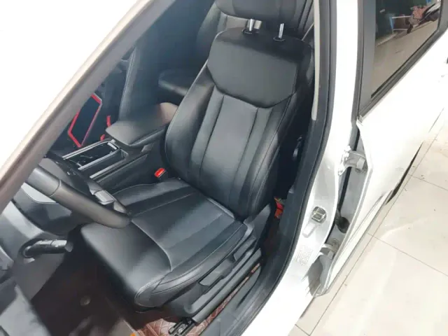 Wuling Jiachen — Фото автомобиля 14