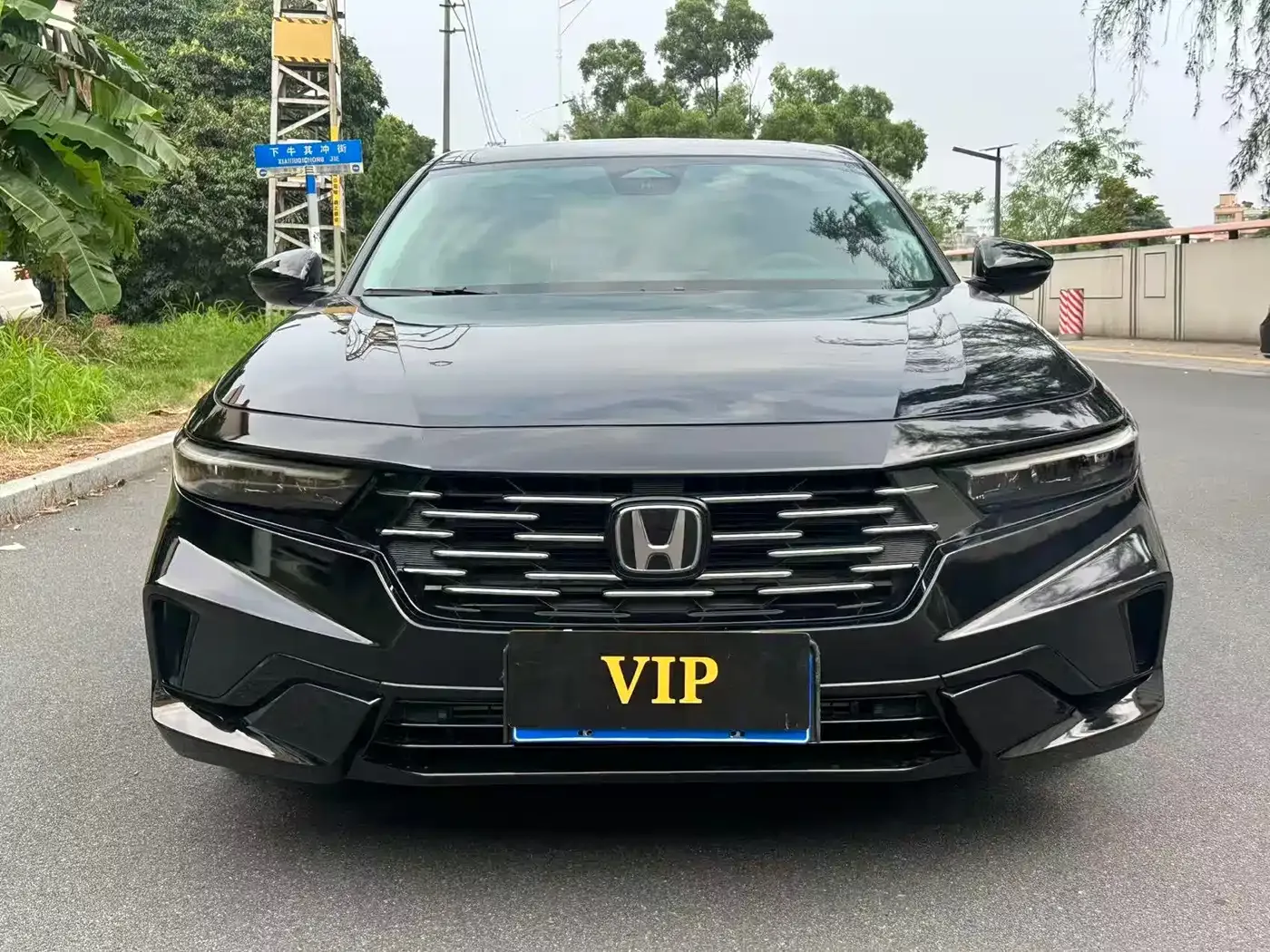 Honda Accord 2025 260TURBO Luxury Edition — Фото автомобиля 2