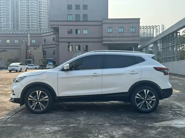 Nissan Qashqai — Фото автомобиля 29