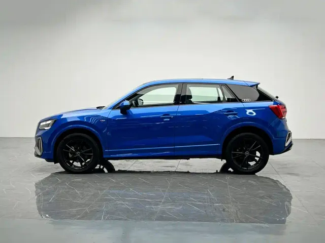 Audi Q2L — Фото автомобиля 3