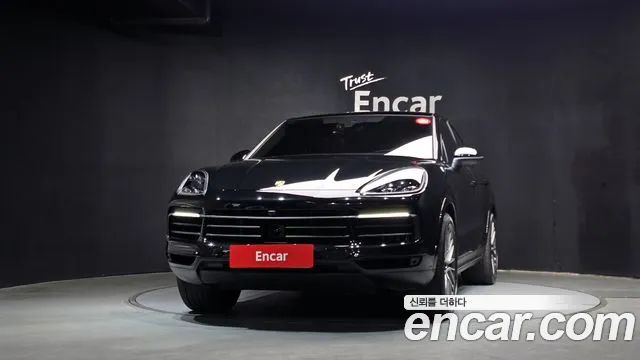 Porsche Cayenne — Фото автомобиля 3