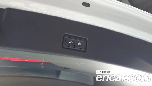 Audi Q4 e-tron — Фото автомобиля 16