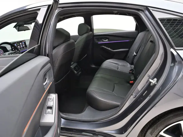 Honda Accord — Фото автомобиля 12