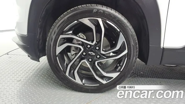 Chevrolet Trailblazer New — Фото автомобиля 5