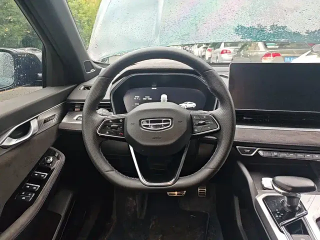 Geely Xingrui — Фото автомобиля 10