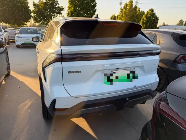 Geely Galaxy L7 — Фото автомобиля 8