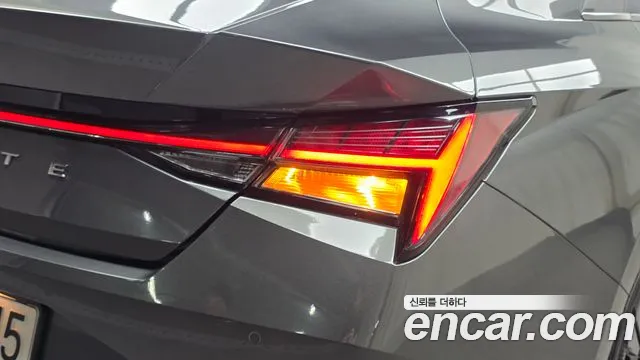 Hyundai Avante — Фото автомобиля 8