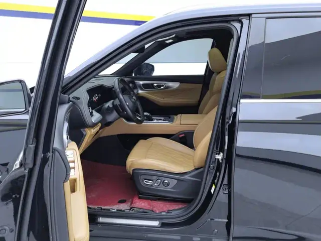 GAC Trumpchi GS8 — Фото автомобиля 9