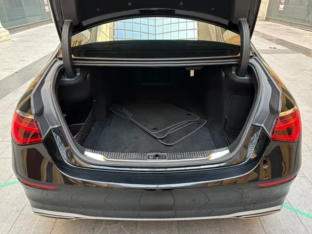 Mercedes-Benz S-Class — Фото автомобиля 18