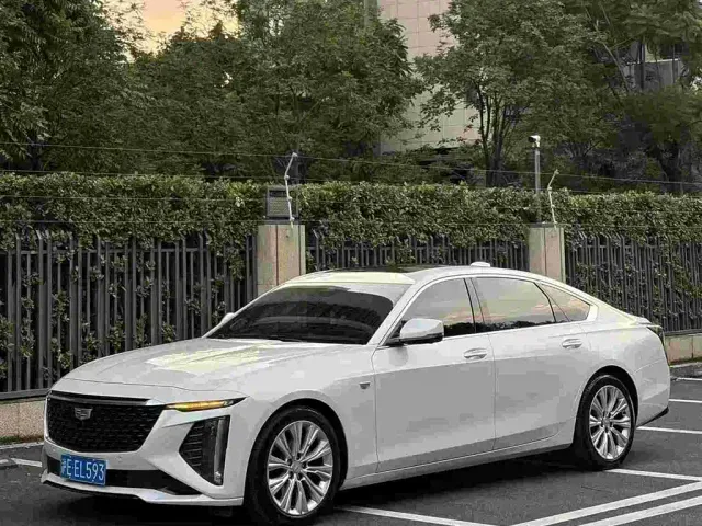 Cadillac CT6 — Фото автомобиля 2
