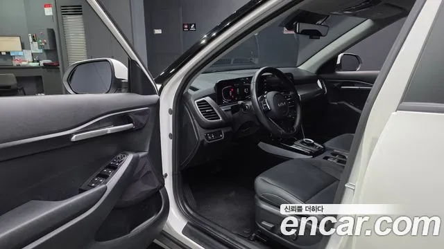 Kia Seltos New — Фото автомобиля 10
