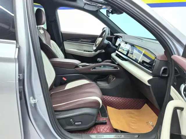 Geely Xingyue L — Фото автомобиля 8
