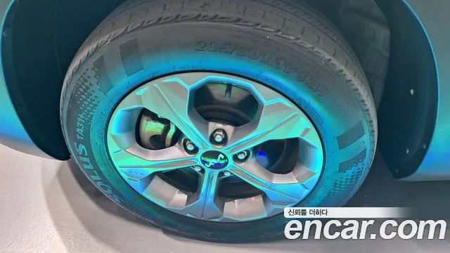 Kia Seltos New — Фото автомобиля 20