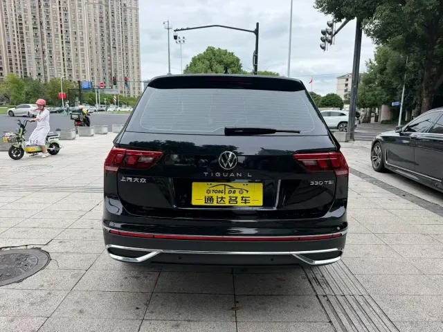 Volkswagen Tiguan L — Фото автомобиля 9