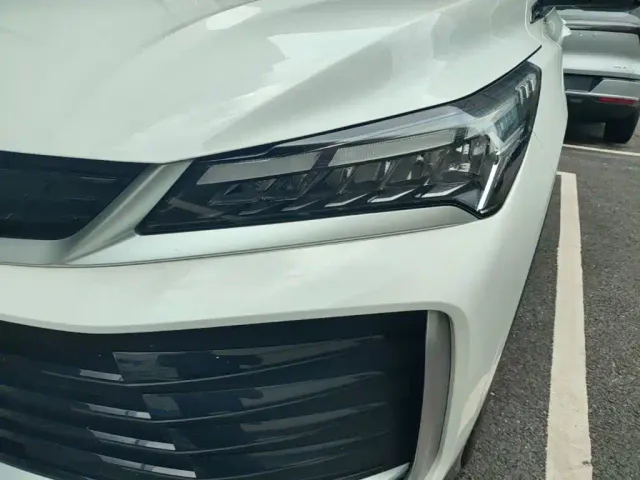 Geely Binyue — Фото автомобиля 23
