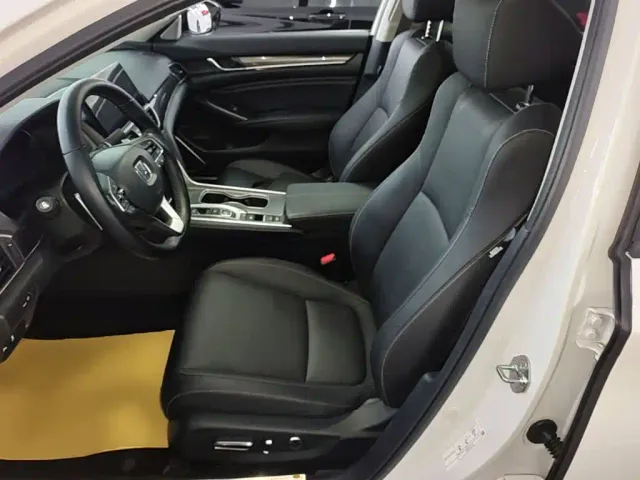 Honda Accord — Фото автомобиля 14