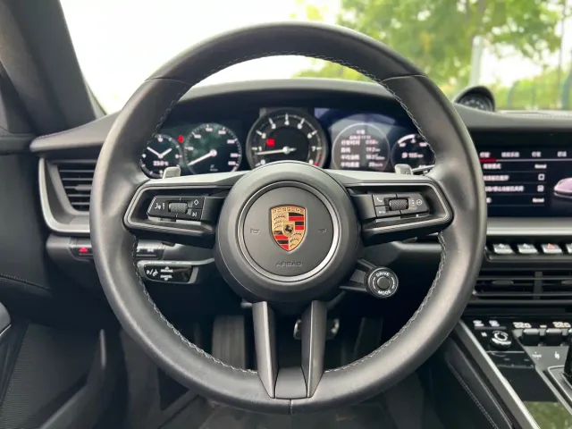 Porsche 911 — Фото автомобиля 16