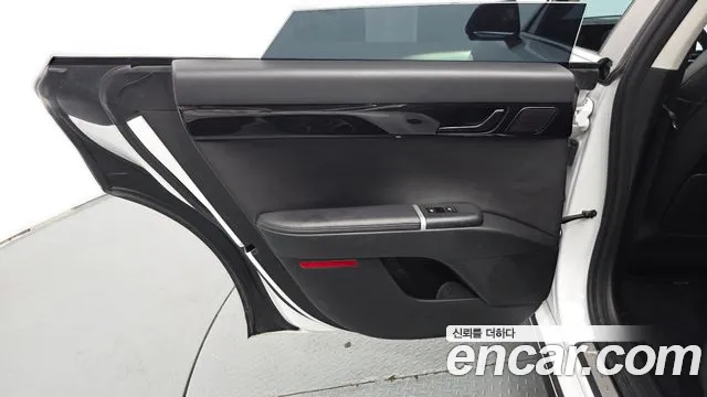 Hyundai Grandeur GN7 — Фото автомобиля 24