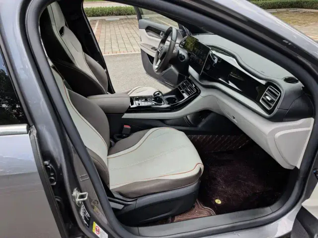 BYD Qin PLUS — Фото автомобиля 10