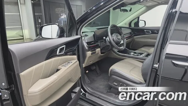 Kia Carnival — Фото автомобиля 10