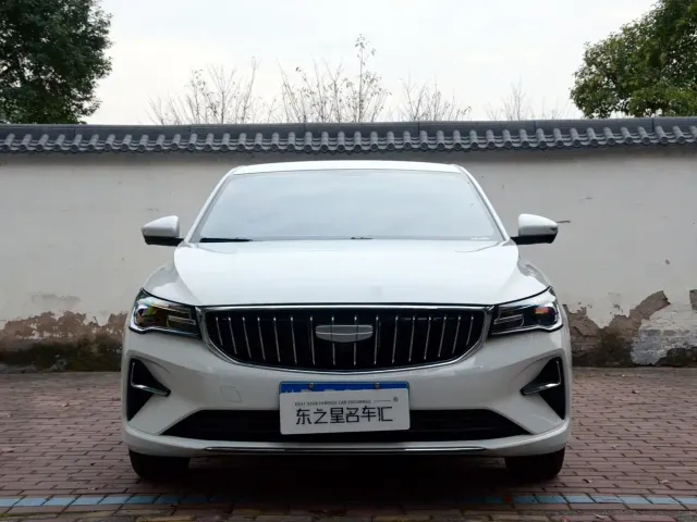 Geely Emgrand — Фото автомобиля 2