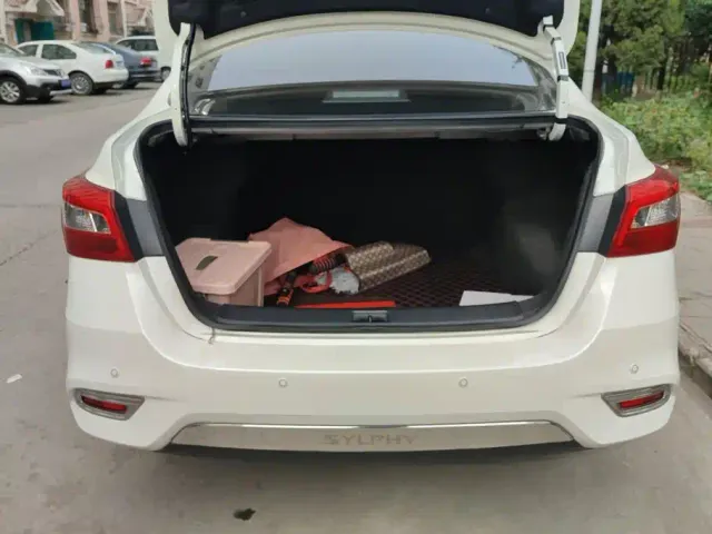 Nissan Sylphy — Фото автомобиля 4