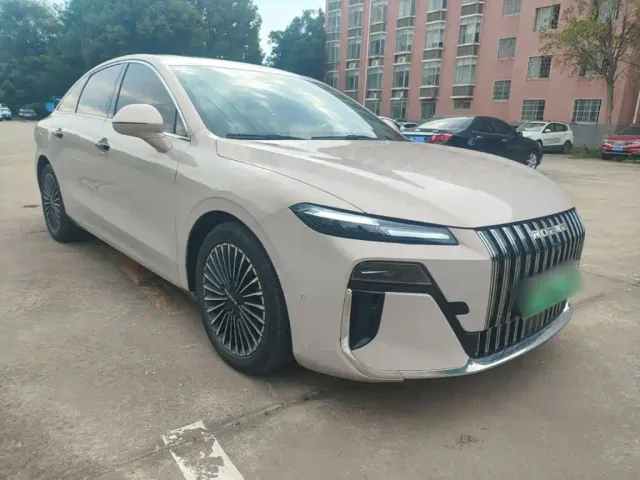 Roewe M7 DMH — Фото автомобиля 3