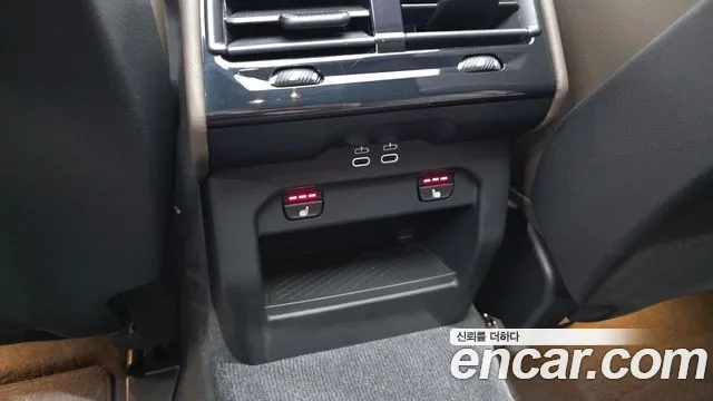 BMW 5 Series G60 — Фото автомобиля 25
