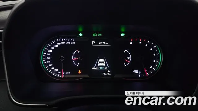 Hyundai Tucson NX4 — Фото автомобиля 11
