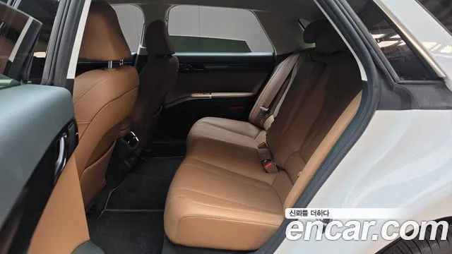Hyundai Grandeur GN7 — Фото автомобиля 16
