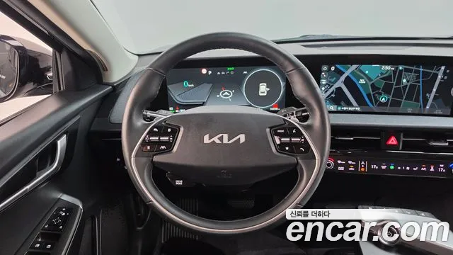 Kia EV6 — Фото автомобиля 14