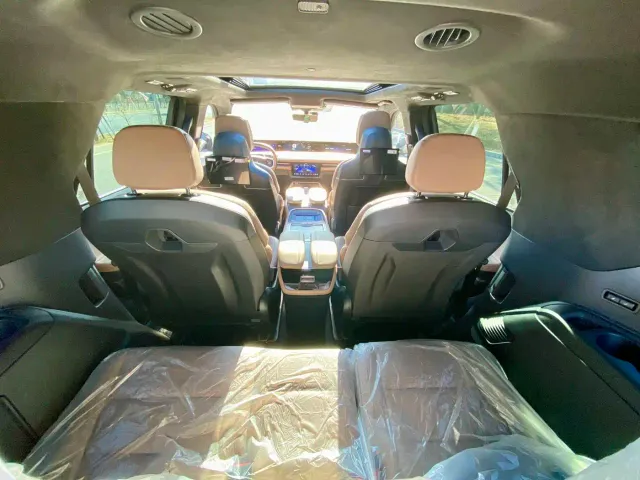 Lincoln Navigator — Фото автомобиля 13