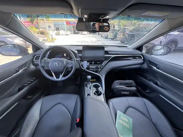 Toyota Camry — Фото автомобиля 7