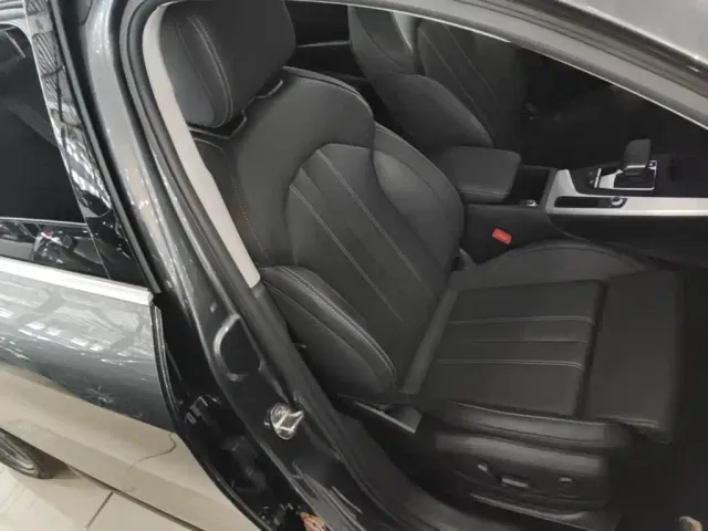 Audi A4L — Фото автомобиля 24