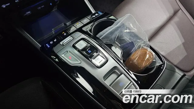 Hyundai Tucson Tucson (NX4) Бензин 1.6 турбо 2WD — Фото автомобиля 6