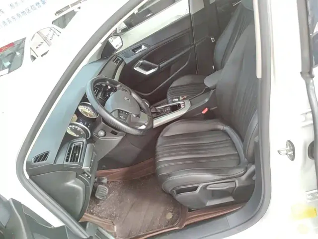 Peugeot 408 — Фото автомобиля 14
