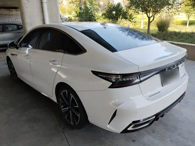 Chery Arrizo 8 — Фото автомобиля 4