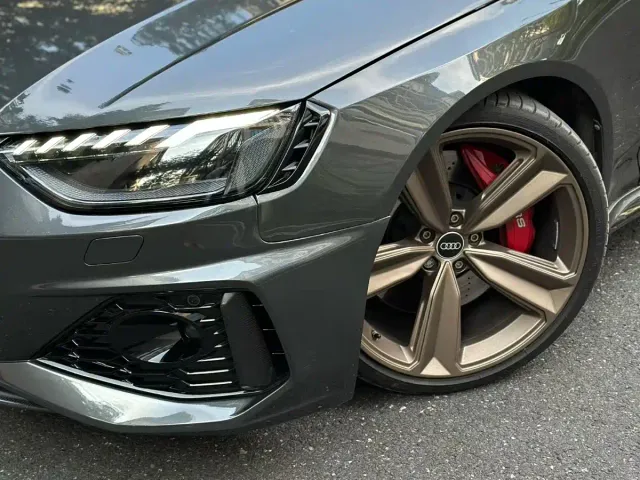 Audi RS 4 — Фото автомобиля 4