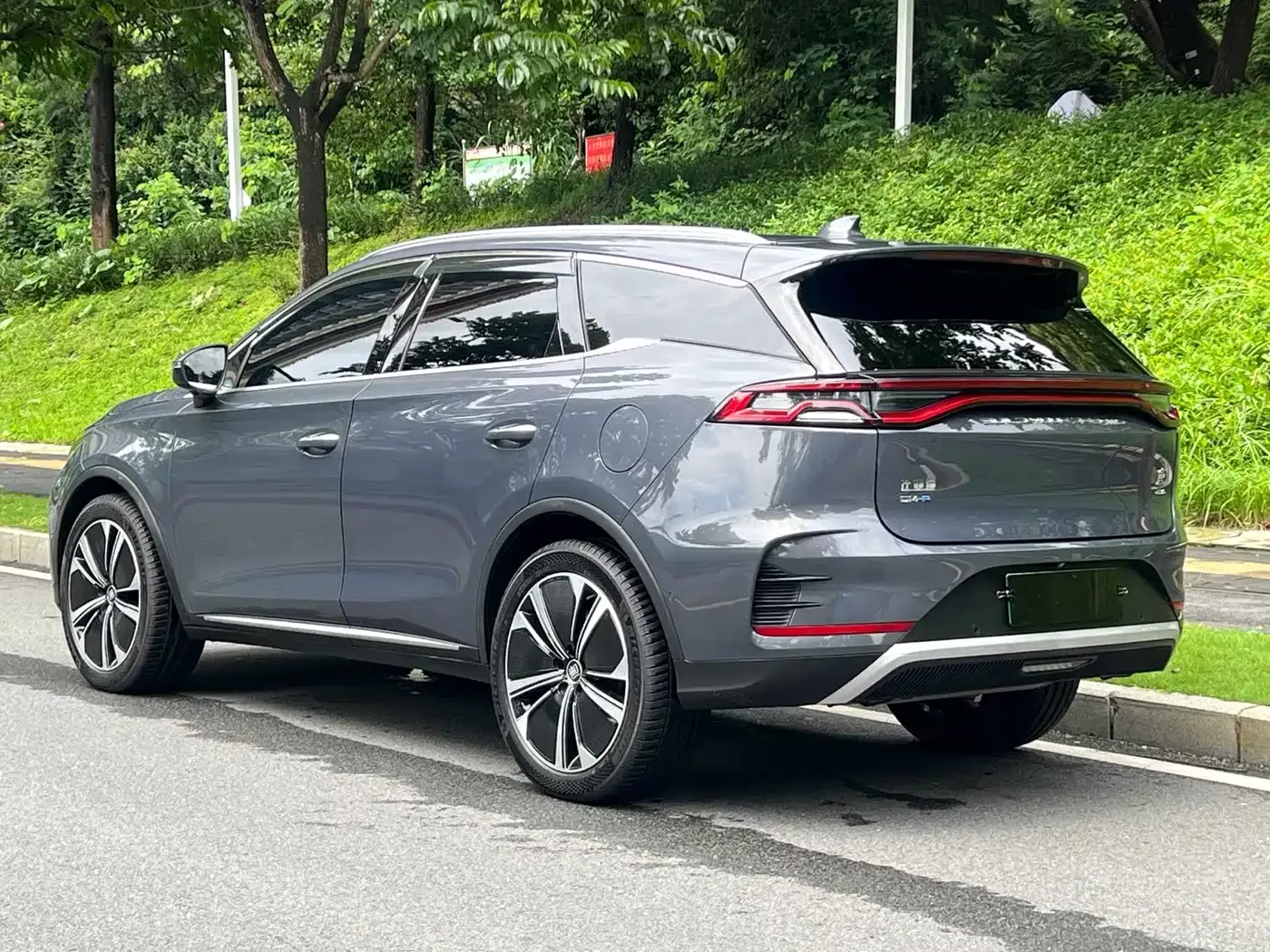 BYD Tang New Energy 2022 DM-p 215KM AWD Flagship — Фото автомобиля 5