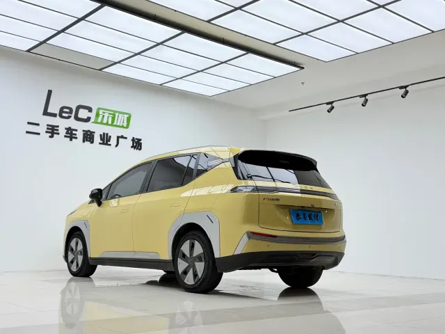 GAC Aion Y — Фото автомобиля 10