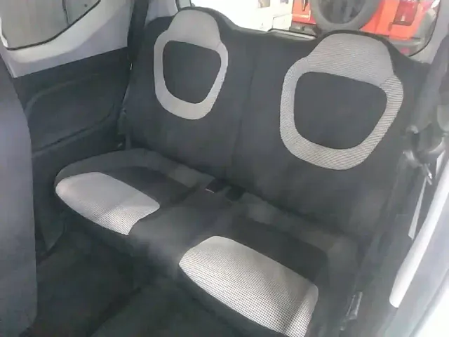 Wuling Hongguang Mini EV — Фото автомобиля 16