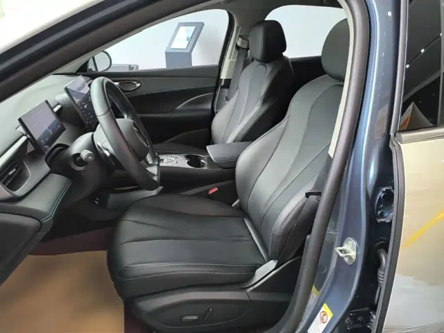 BYD Seal 05 DM-i — Фото автомобиля 14